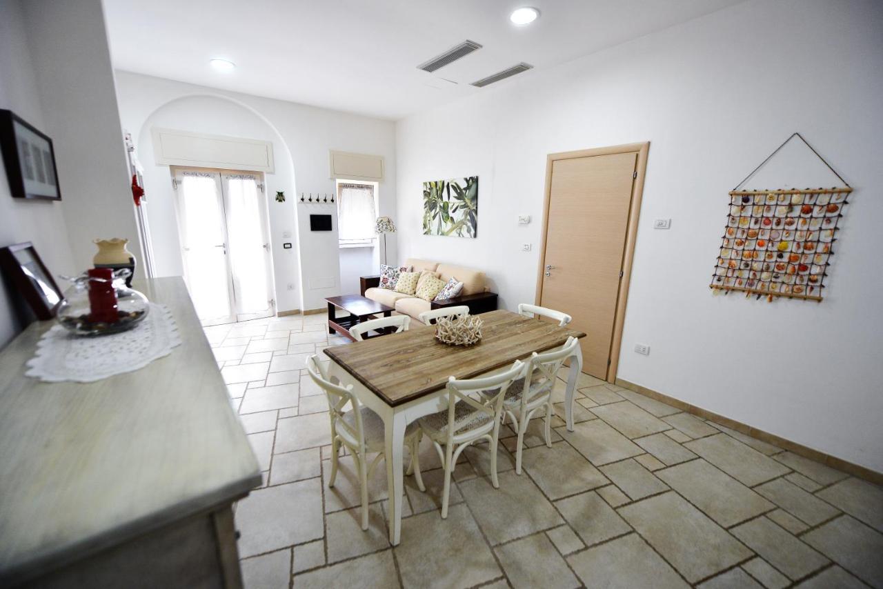 Fuori Rotta Holiday Home Maruggio Bagian luar foto