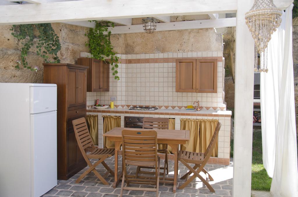 Fuori Rotta Holiday Home Maruggio Bagian luar foto