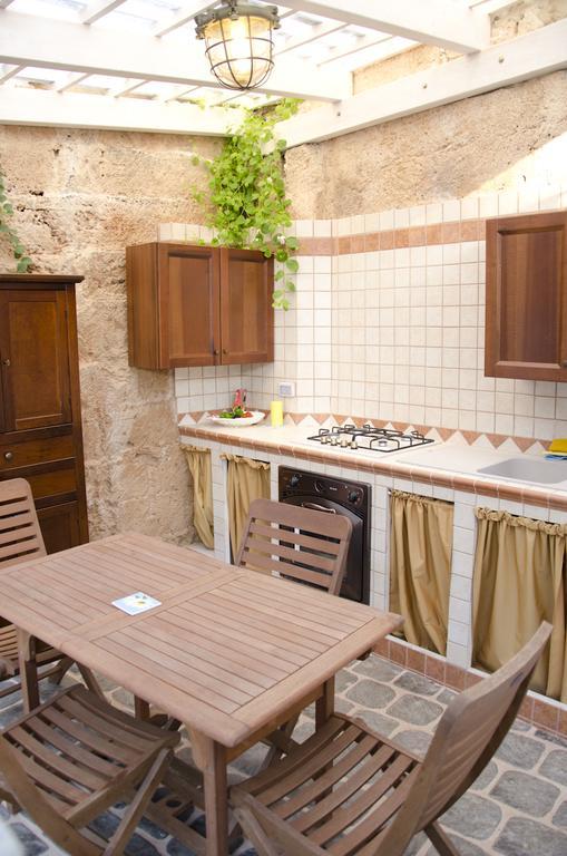 Fuori Rotta Holiday Home Maruggio Bagian luar foto
